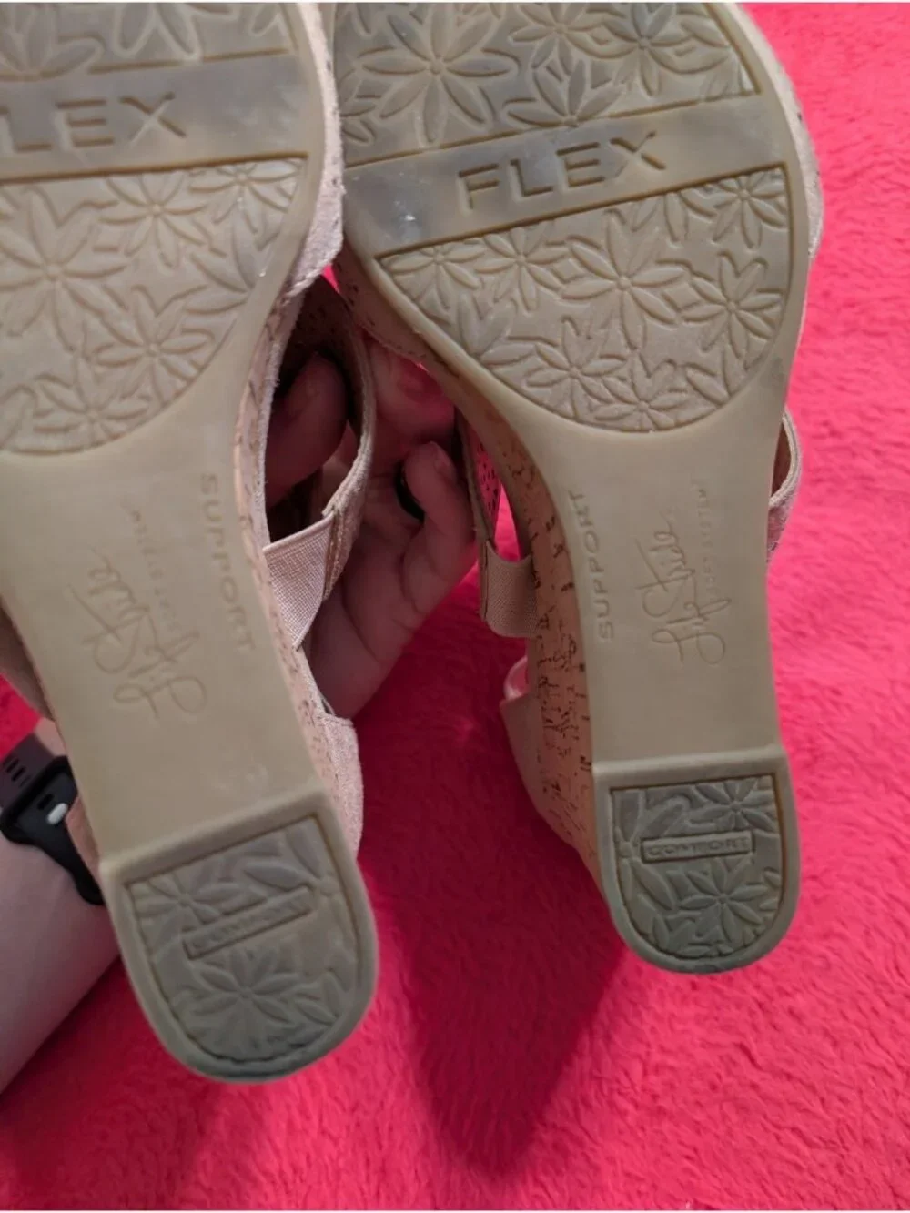 LifeStride Heidi Wedge Sandals Womens 9M Beige Laser Cut Cork Heel Soft System
